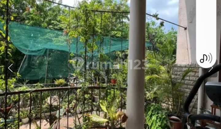 Rumah Pelepah Raya Kelapa Gading Semi Furnished 2.5 Lantai Bagus