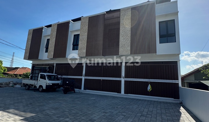 Newly Built, Strategically Located Shophouse in Central Denpasar for Rent 2