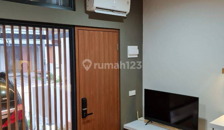 Hunian Furnished Siap Huni Cluster Fleekhauz H, Dekat Ke Eastvara 2