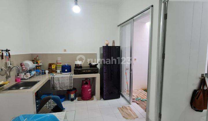 Rumah Bagus Unfurnished SHM di Cluster Navona, Tangerang 2