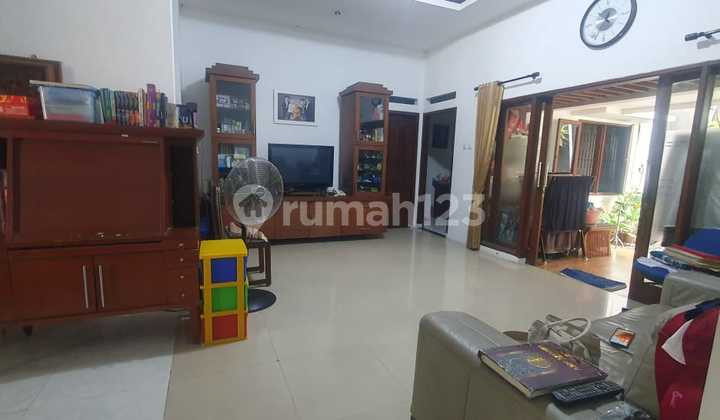 Hunian Semi Furnished Siap Huni, Dekat Ke Tol Jelupang 2