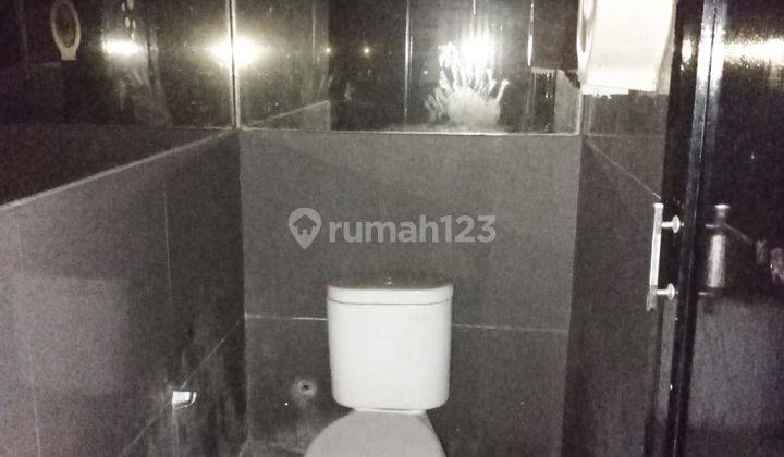 Disewa Ruang Usaha Strategis Luas di Setiabudi 10