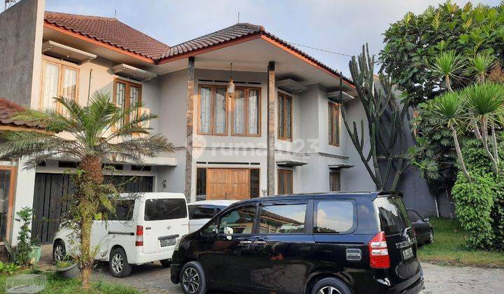 Villa 4 Lantai Mewah Bagus Sekali di Dago Resort, Bandung 2