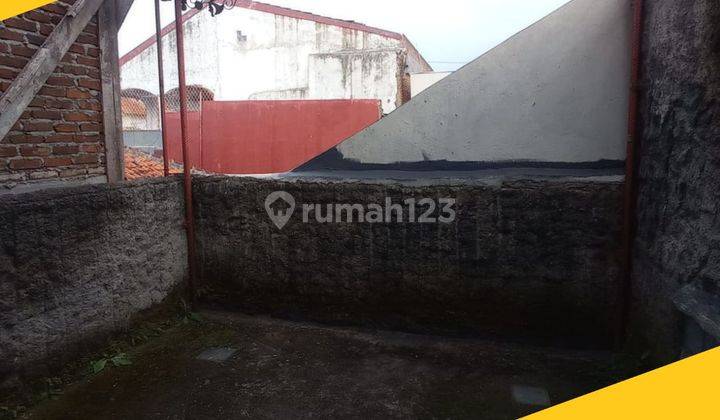 Rumah Dekat Pemandian Air Panas Cipanas di Tarogong Kidul, Garut 2