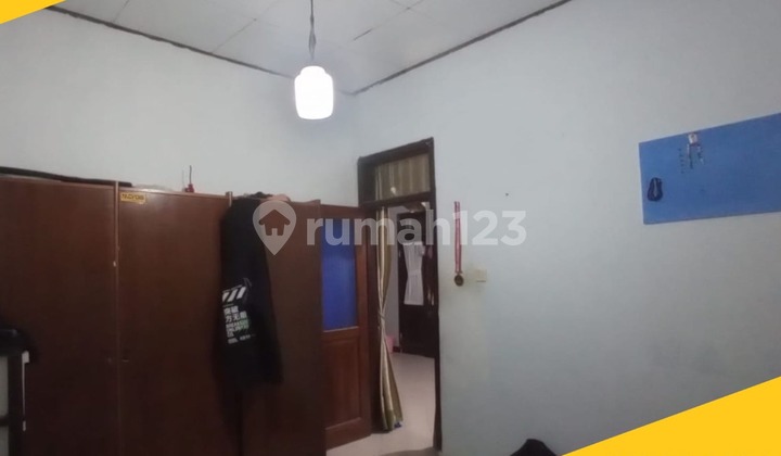 Rumah Dekat Pemandian Air Panas Cipanas di Tarogong Kidul, Garut 6