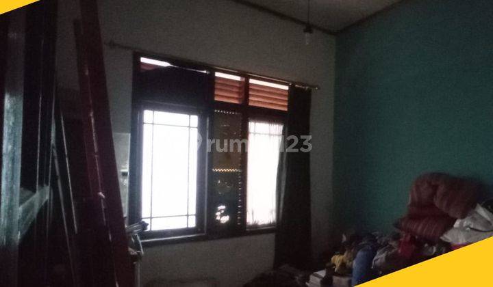 Rumah Dekat Pemandian Air Panas Cipanas di Tarogong Kidul, Garut 13