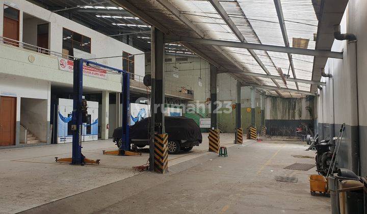Ruang Usaha Bagus Siap Pakai Strategis di Soekarno Hatta, Bandung 4
