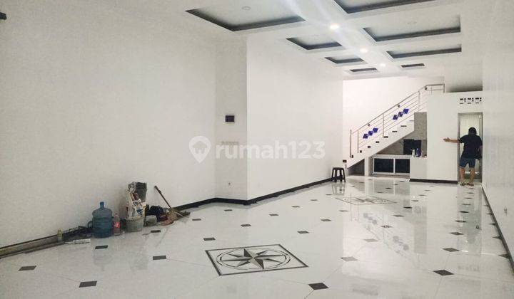 Rumah Baru 3 Lantai Bagus Siap Huni di Sayap Otista, Bandung 2