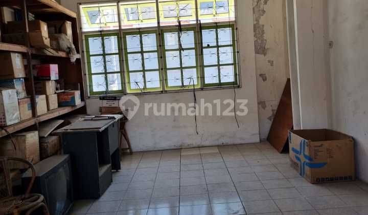 Ruko 2 Lantai Di Area Bisnis Di Komplek Pertokoan Denpasar Barat. 2