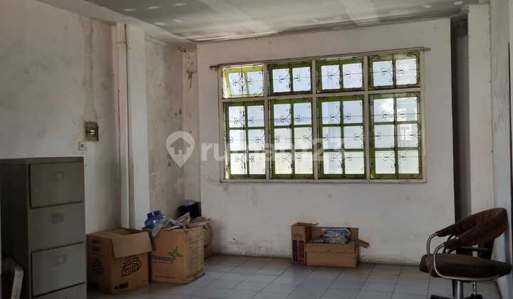 Ruko 2 Lantai Di Area Bisnis Di Komplek Pertokoan Denpasar Barat. 1