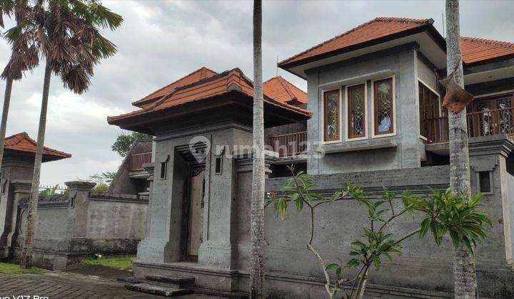 Luxurious and Spacious Villa in Pering Gianyar 1