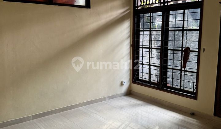  Rumah Dengan Style Bali Semi Furnished 2