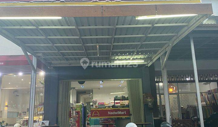 Strategic and Cheap 2-Storey Shophouse in the Center of Denpasar City 1