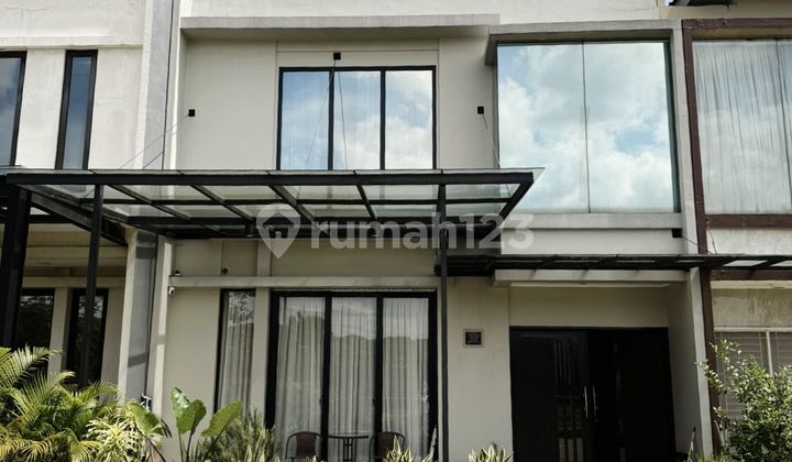 For Sale Crown Mansion Pik House Size 8 X 15