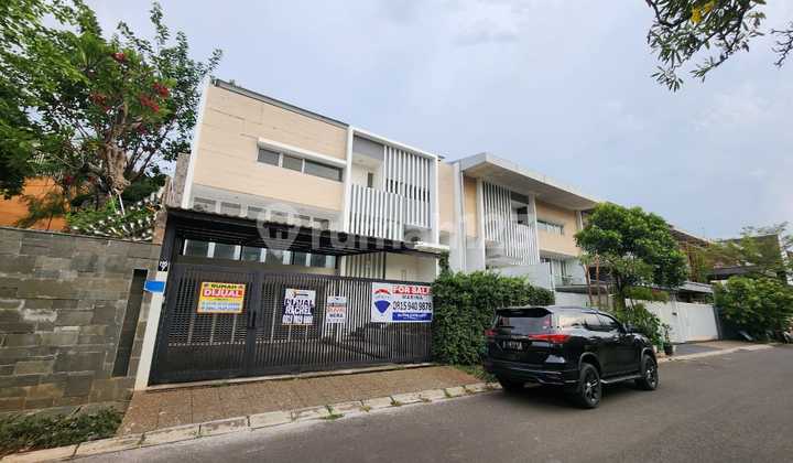 Dijual Rumah Mewah Citra 6 Orange Heliconia Siap Huni 