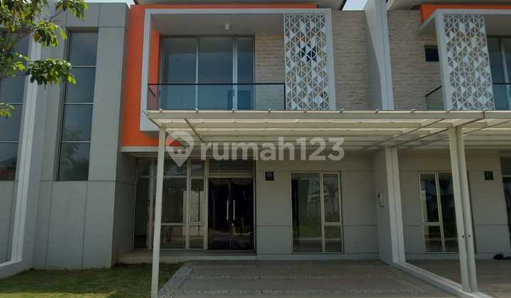 Dijual Rumah Pik 2 Hadap Timur Selatan Siap Huni 