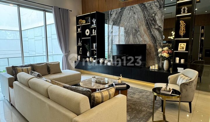 Rumah Golf Island Pik Siap Huni Type Walnut Ada Kolem Renang 