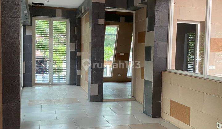 Disewakan Ruang Usaha Jalan Pondok Mutiara Area Banjarbendo,sidoarjo Fer.a037 8