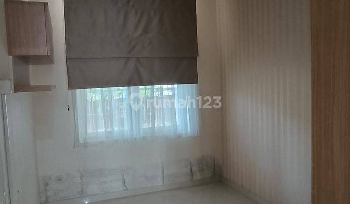 Jual Rumah 2 Lantai SHM Bagus di Permata Semeru 2