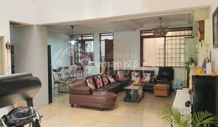 Lokasi Mantap Rumah Keren 2 Lantai Semi Furnish di Rajawali Timur Garuda Bandung Dijual 3