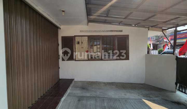 Ruang Usaha.di Jalan Raya Kelapa Dua Traffic Selalu Ramai