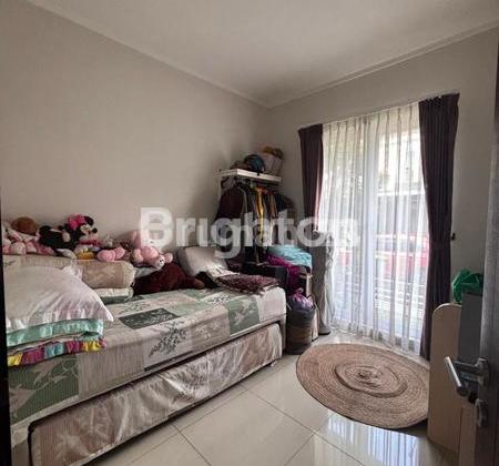 Modernland Row House Neat.Maintained Ready to Occupy 2