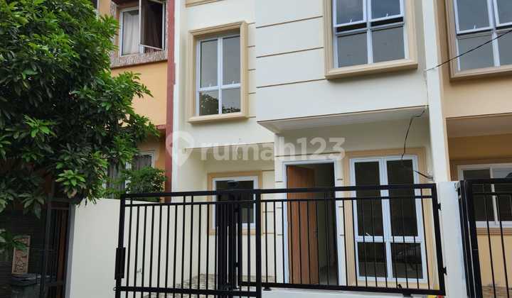 Newly Built House in Gading Serpong in Very Neat Condition