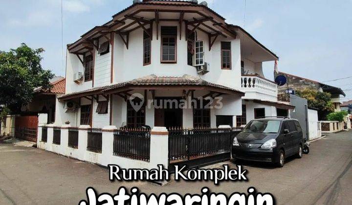 Rumah 2 Lantai di Jatiwaringin asri SHM Bagus 1