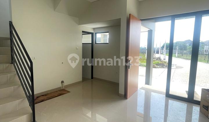 Rumah 2 Lantai Dp 0% Dekat Stasiun 2