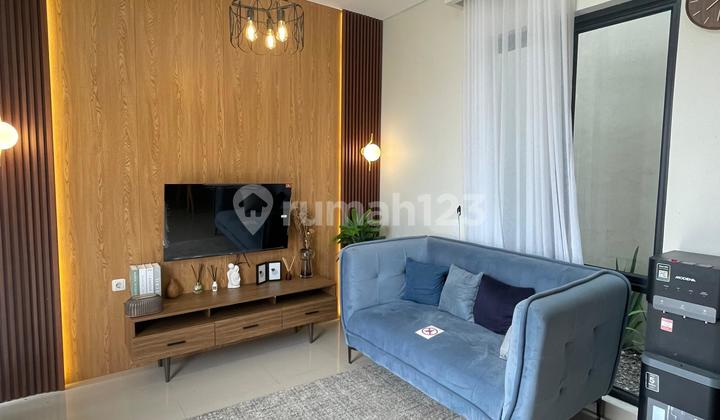 Rumah 2 Lantai Nempel Pemda Cibinong 2