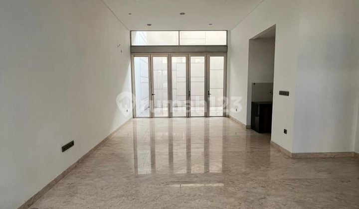 The Mozart Signature Golf Island Hunian Mewah 8X20 Unfurnished 2