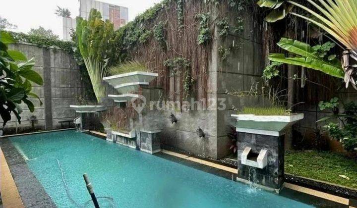 Best Price Rumah Menteng 2 Lantai Lokasi Premium Halaman Luas SHM 1