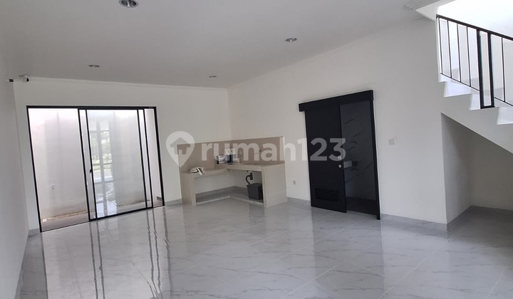 Villa Pasir Putih 6X15 Fasad Minimalis Brand New Hadap Taman Villa Pasir Putih 6X15 Fasad Minimalis Brand New Hadap Taman