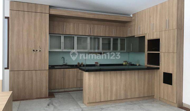 Rumah Besar Taman Villa Meruya Jakbar Uk 17x22M Hook Hadap Utara 1