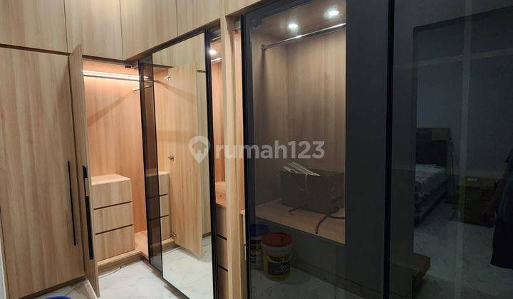 Rumah di Muara Karang , Jakarta Utara  3 Lantai 4bed