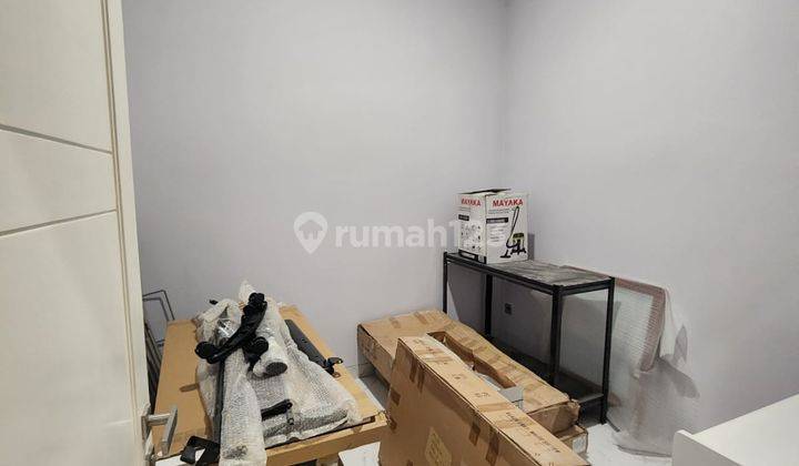 Rumah di Muara Karang , Jakarta Utara  3 Lantai 4bed