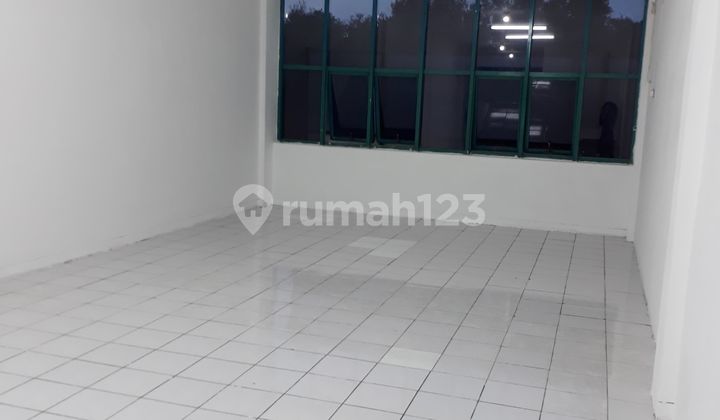 For Rent 3rd Floor Only, Neat Shop House Pantai Indah Kapuk, Size 4.5X17