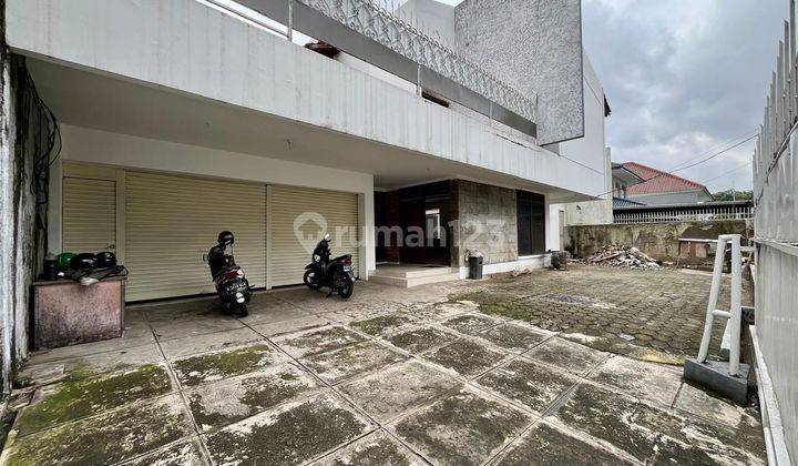 Jual Rumah 2 Lantai Jalan Dharmawangsa Jakarta Selatan 500m² SHM 1