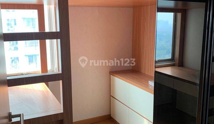 Apartement Sudirman Park Full furnishe 2 BR Luas 48 m2 Bagus  2