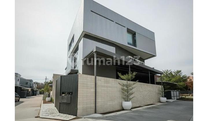 SALE RUMAH PURI KEMBANGAN HOOK FASAD MINIMALIS INTERIOR BAGUS