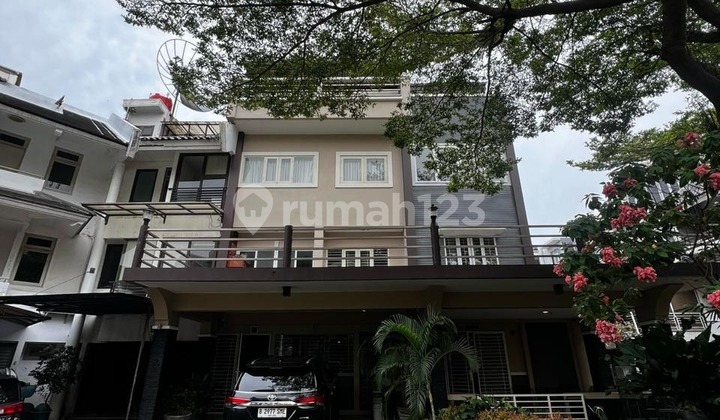 Town House Mewah Pantai Mutiara Posisi Hook Uk 12x27 Furnished