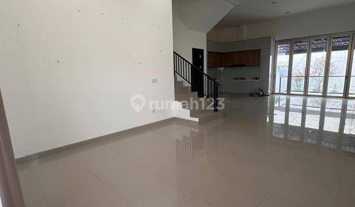 Pantai Bukit Villa Pik 2, Rumah Hook Mewah 13x30m Semi Furnished 1