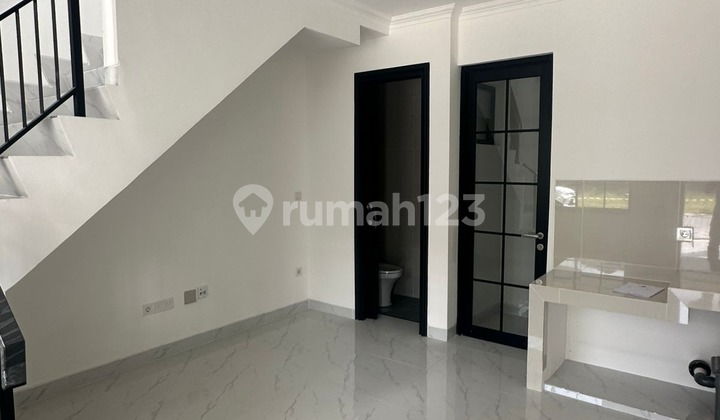 Disewakan Rumah Brand New Cluster Bukit Nirmala Pik2 Tipe 4,5X10 Disewakan Rumah Brand New Cluster Bukit Nirmala Pik2 Tipe 4,5X10