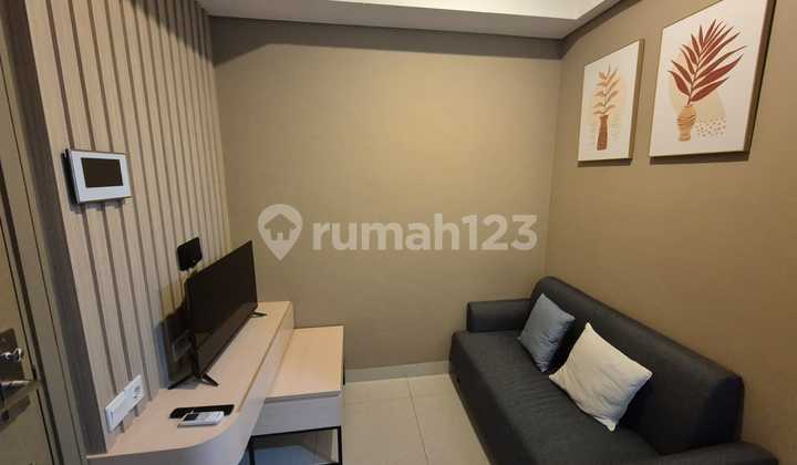 Gold Coast Apartment Tipe 1 BR Size 29M2 Furnished Rapi View City 2