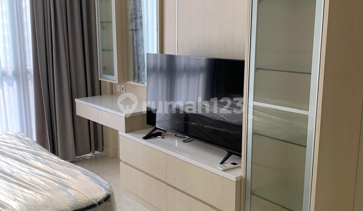 Apartemen Taman Anggrek Residence 3+1 Bedroom Full Furnished