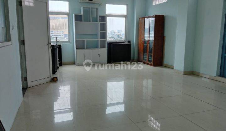 Sewa Office Lantai Atas Di Hasyim Ashari Jakpus Luas 180M  1