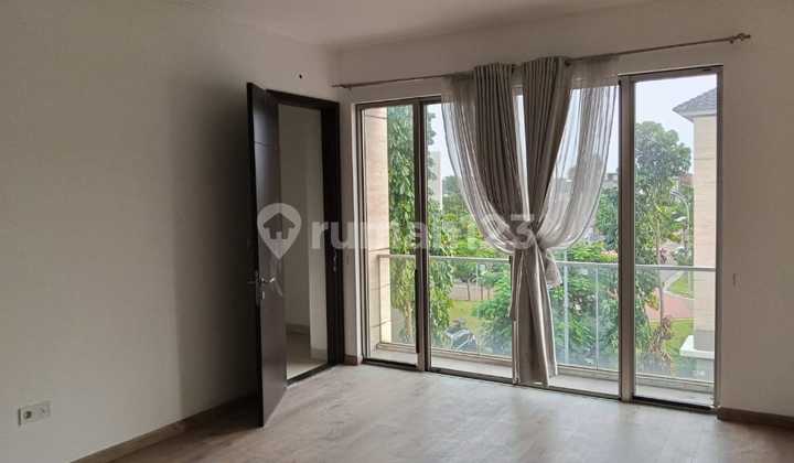 Cluster Piano Kondisi Kosongan 3 Lantai Uk 6x12,5m2 Golf Island Cluster Piano Kondisi Kosongan 3 Lantai Uk 6x12,5m2 Golf Island