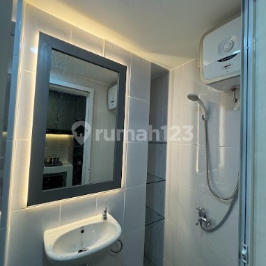 Studio Furnished Interior Mewah Tokyo Riverside Pik2, Jarang Ada! 2