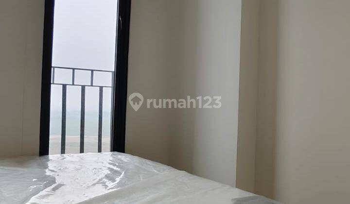 Osaka Riverview Apartment Pik2 Studio Furnished Unit Nyaman Rapih 2