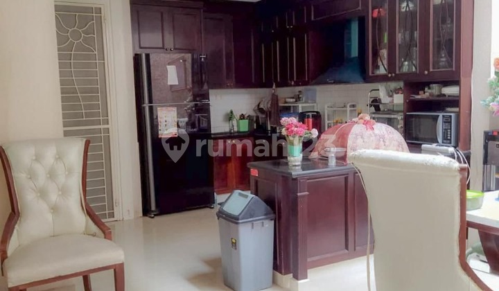 RUMAH ASRI MERUYA RESIDENCE HADAP MATAHARI PAGI LOKASI STRATEGIS 2